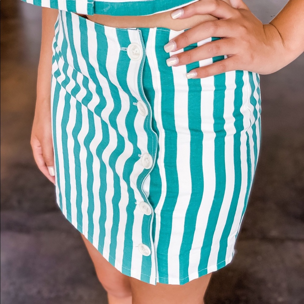 GREEN STRIPE MINI SKIRT